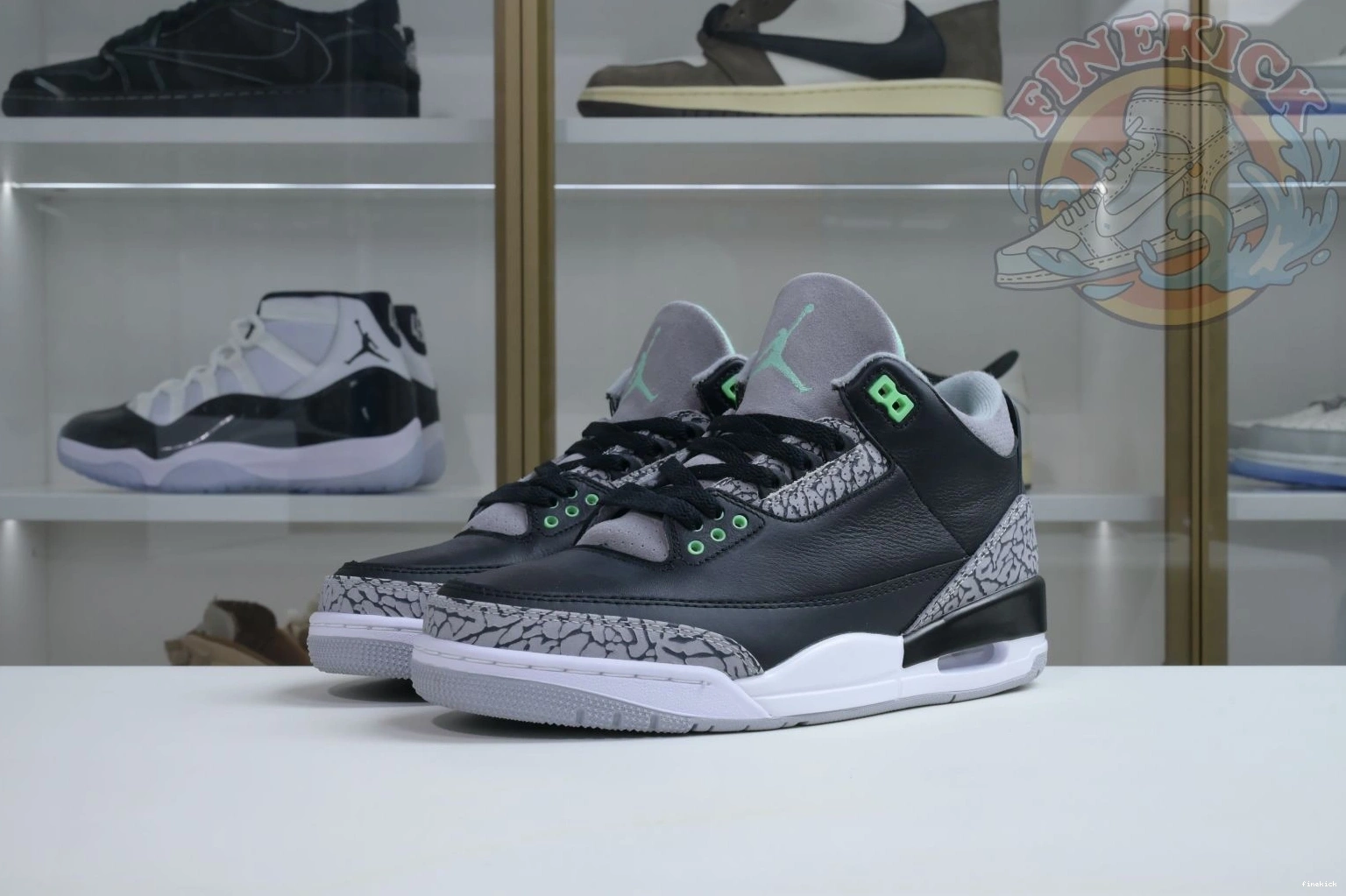 3 Glow Air Green Jordan 0302